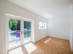 LOUNGE- click for photo gallery